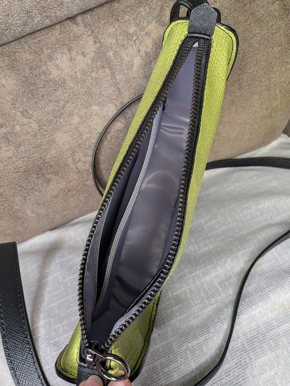 RAREFORM Rae Crossbody | Upcycled Billboard | Lime - Picture 4 of 6